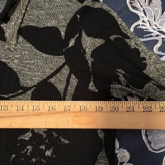 Black and Gray Floral Knit Dress - Picture 8 of 9